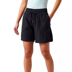 Athleta size S black Farallon cinch tie high rise waist 6” inseam stretch shorts